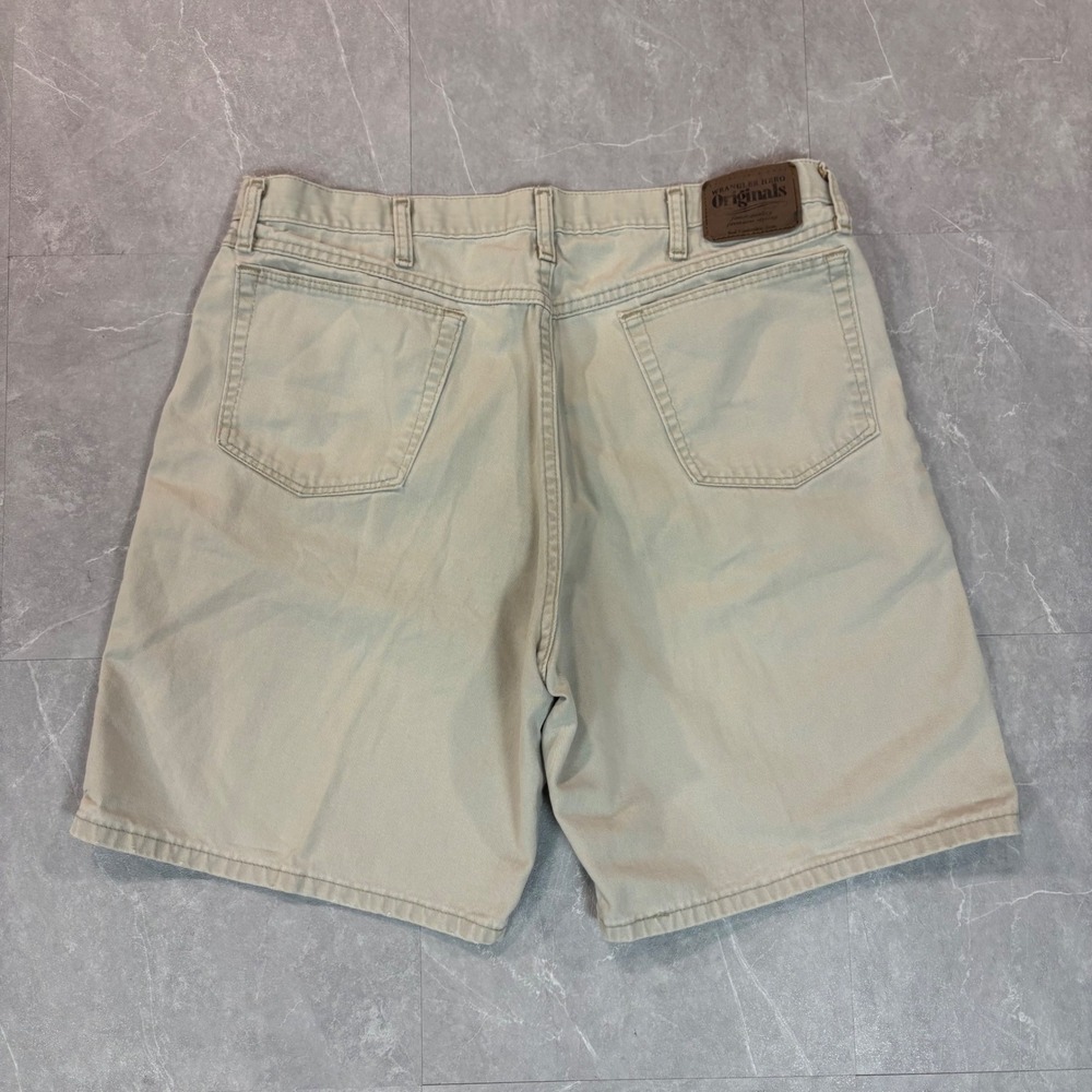 Wrangler Hero Originals Khaki Denim Shorts Size 38 Tan‎ 606T3DP Cotton 9 Inseam